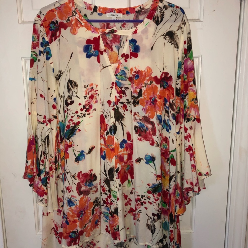 Jodifl tunic top Size S/M